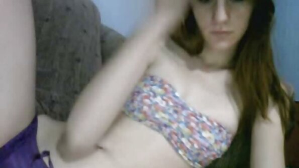Hottie Mia lange sexfilms Bangg pompt een stijve Whang