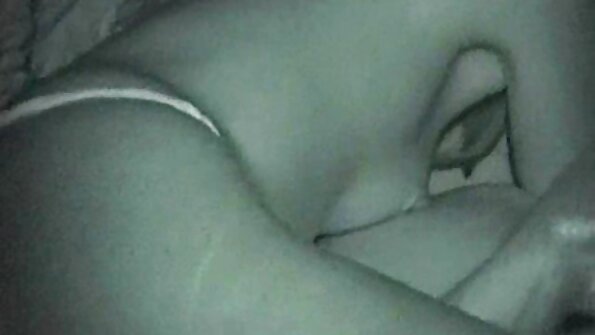 Hete mama Sophia vlaamse porno tube Delane pronkt met haar borsten